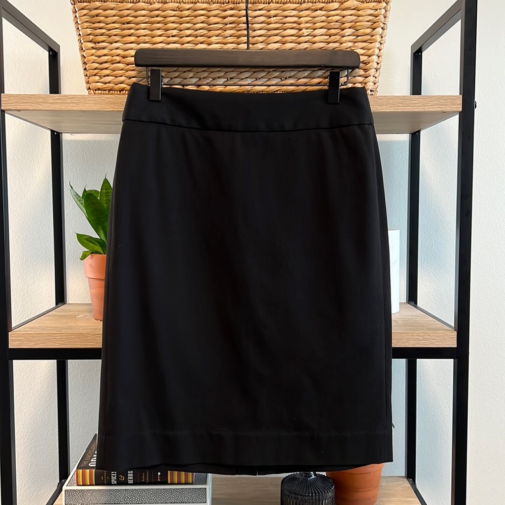 Banana Republic Black A-Line Woven Pencil Skirt, 6